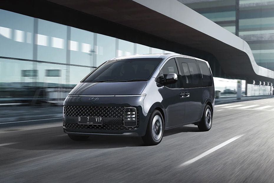 Galeri Hyundai STARIA 1