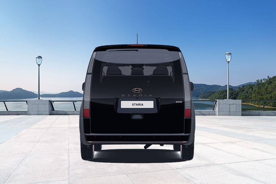 Galeri Hyundai STARIA 4