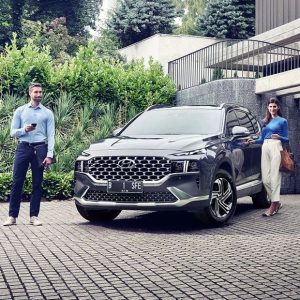 hyundai-santa-fe-front-side-view-670691