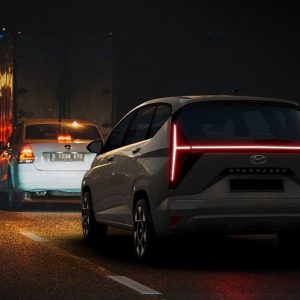 hyundai-stargazer-rear-medium-view-252213