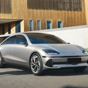 hyundai-ioniq-6-front-side-view-942174